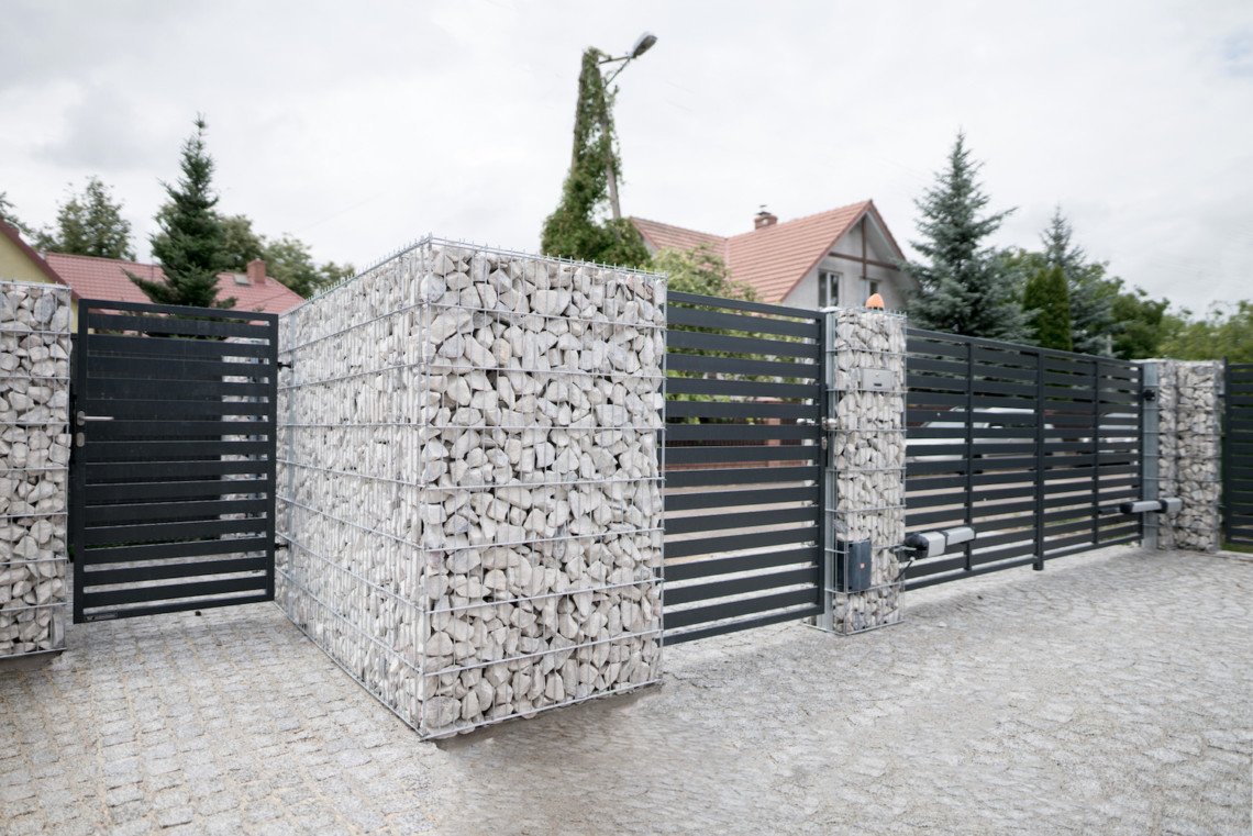 Ogrodzenia WIśniowski z jasnym kamieniem Białystok