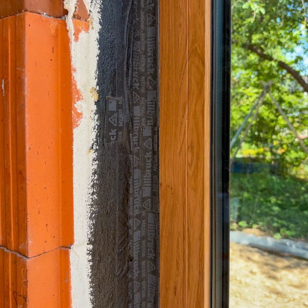 Taśmy paroszczelne i paroprzepuszczalne — WAWRUK
